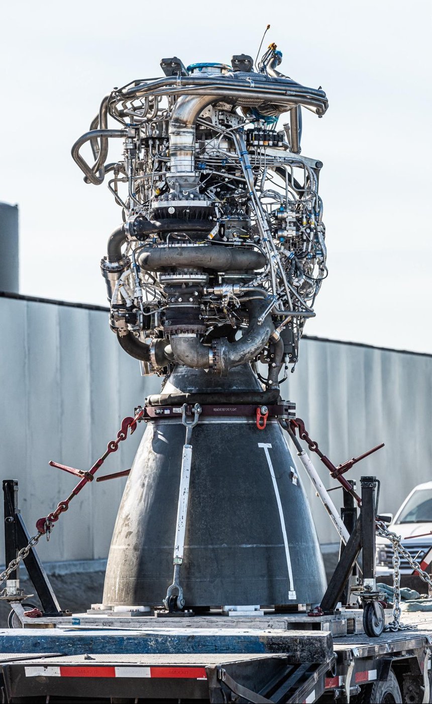 Ракетный двигатель Raptor компании SpaceX - фото John Kraus