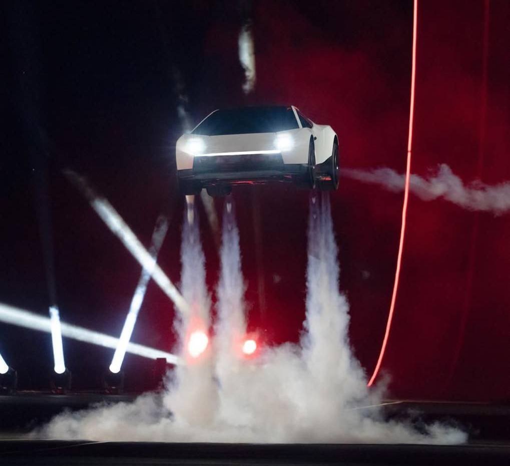 Ля какая крутота [Источник: Tesla]