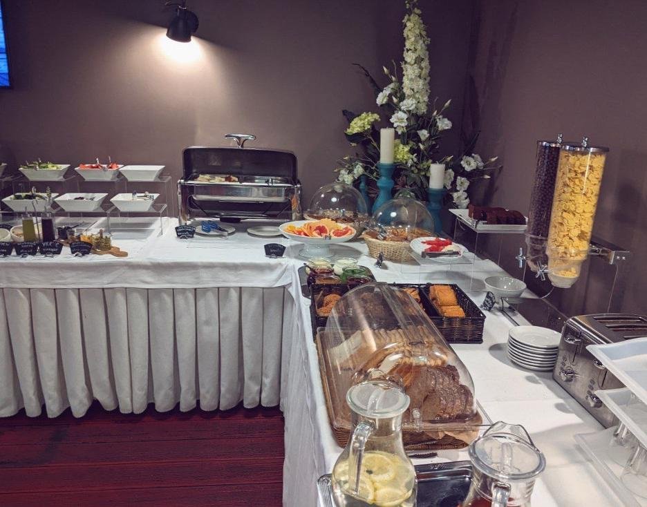 Завтраки в отеле. Больно смотреть на еду, которую не можешь вкусить :(