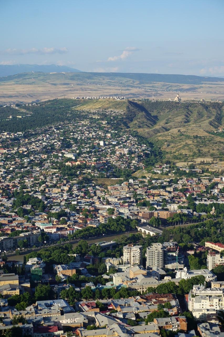 Забраться на гору в Тбилиси как спасение: и тихо, и воздух чище