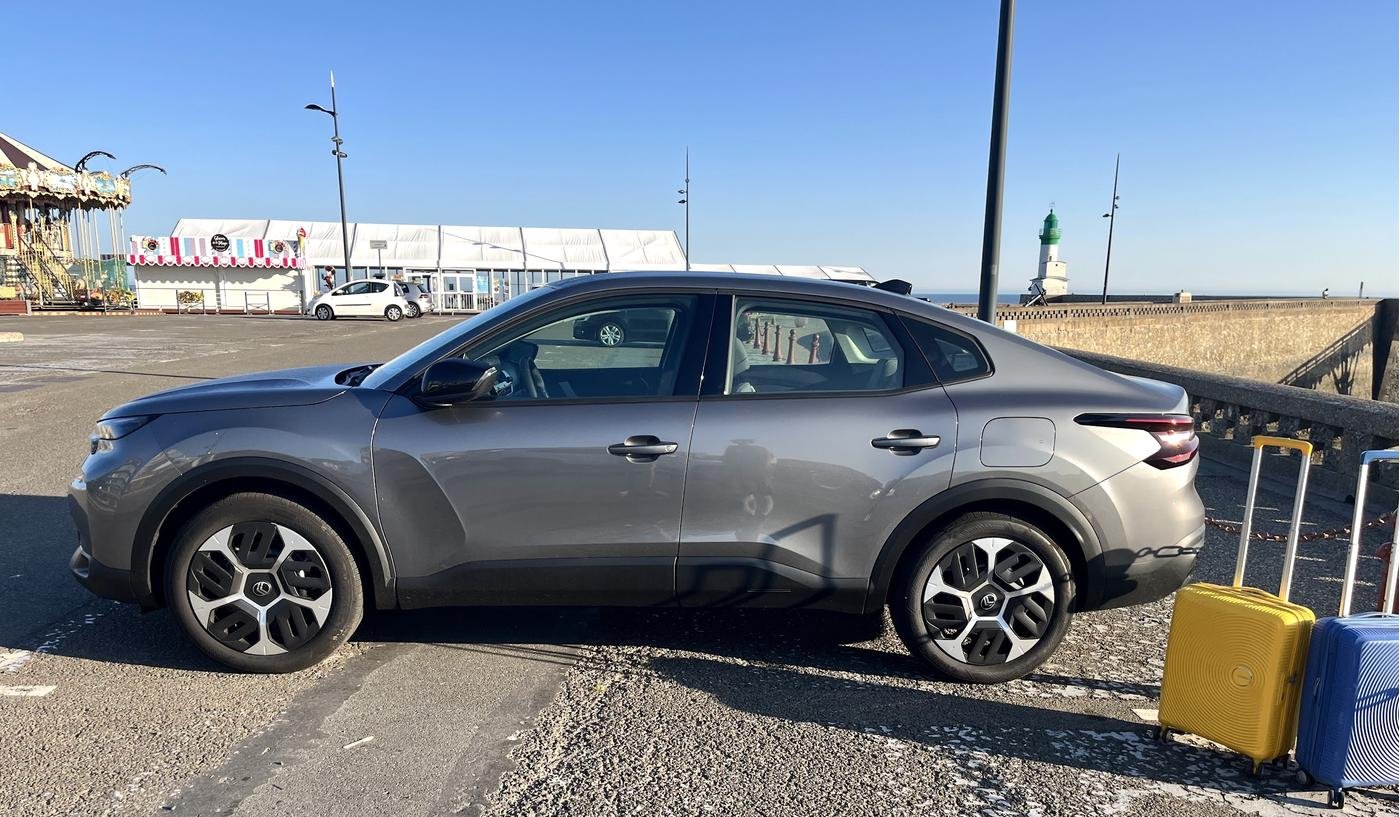 Citroen ё-C4 X