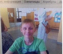 Приёмная комиссия: 18 летний половозрелый мужчина принимает важное решение