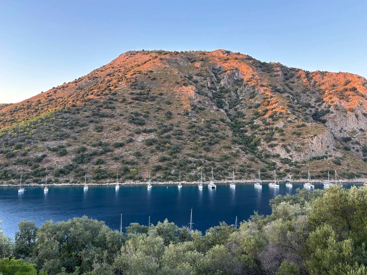 лодочки (припаркованы)