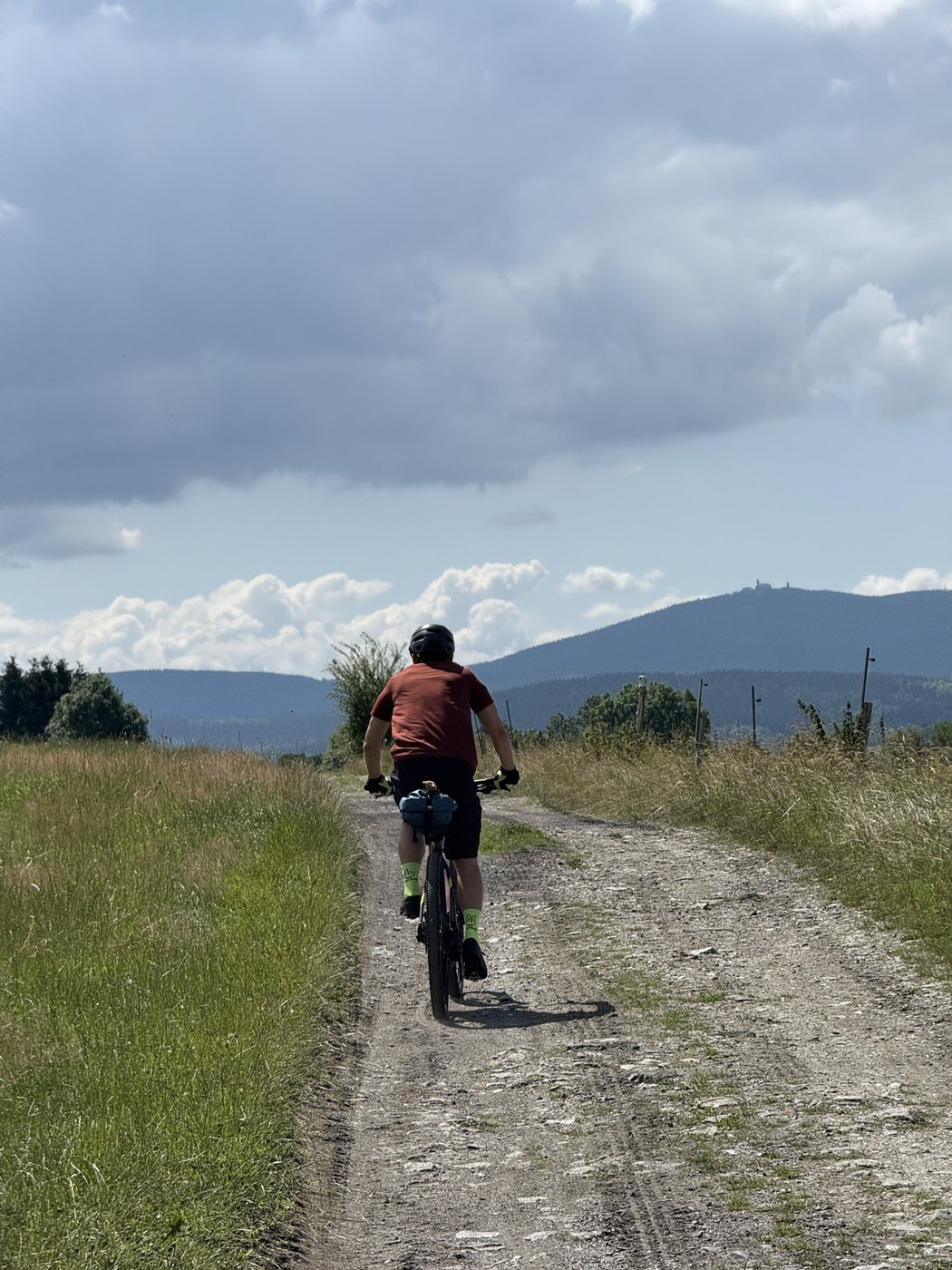 Да, нам туда