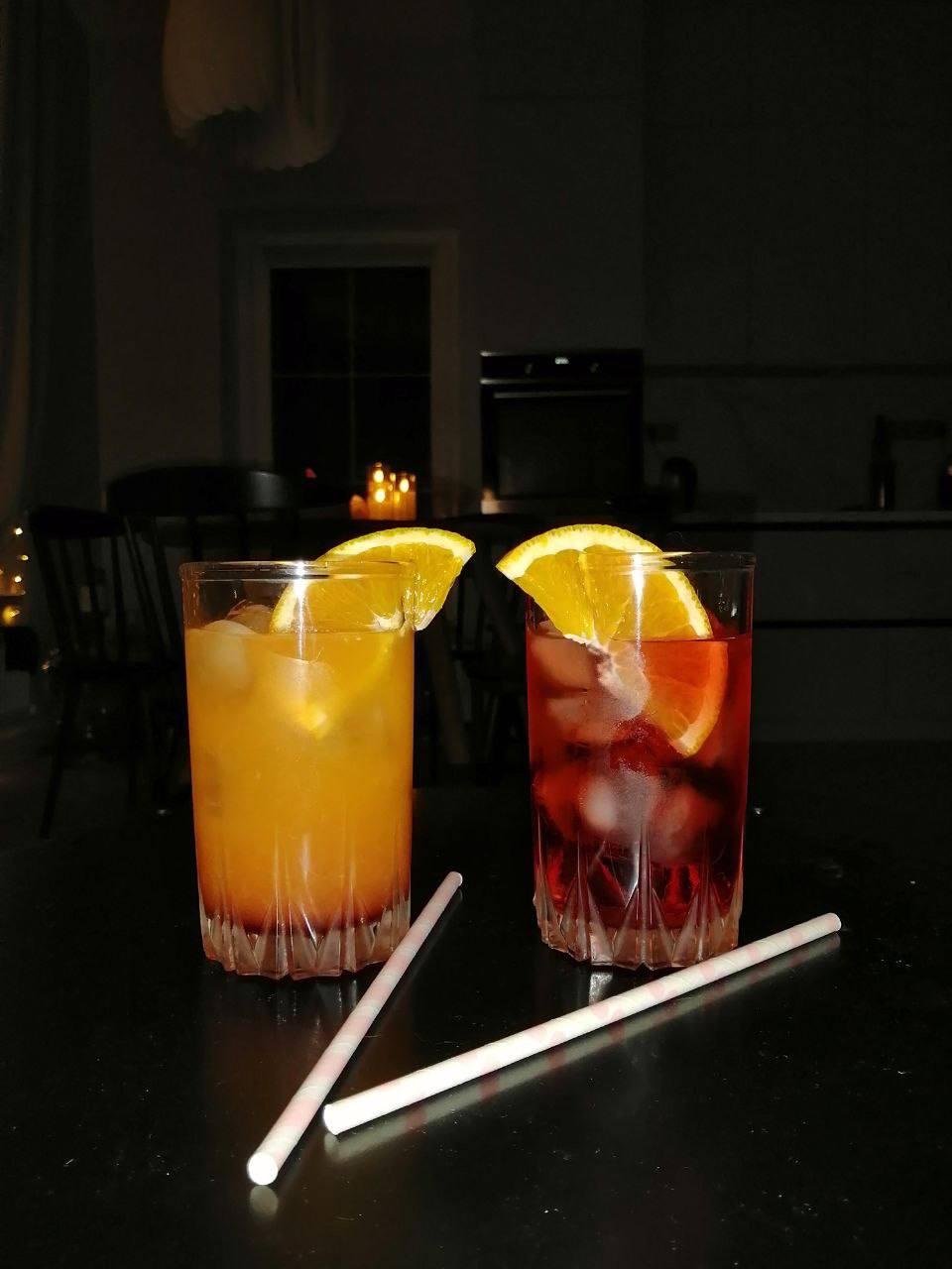 Портреты Tequila Sunrise и Boulevardier из моего канальчика на два подписчика