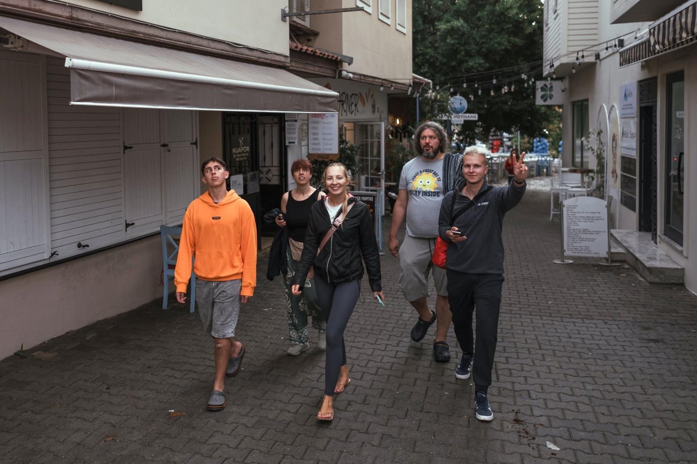 а это мы просто гуляем по гёчеку