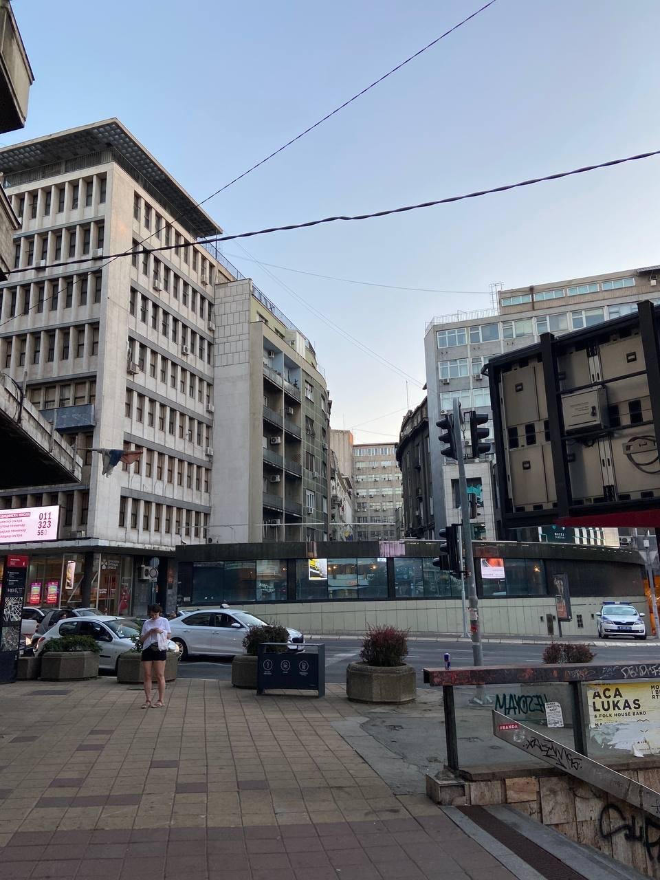 Белград очень серый и очень конструктивистский в центре