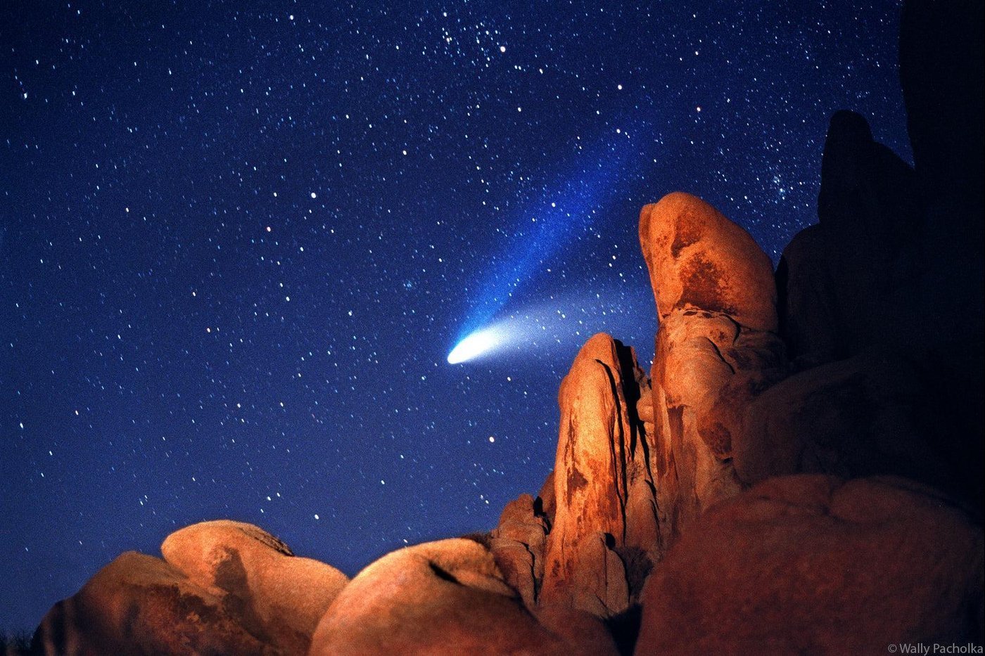 Вдохновляемся, глядя на комету Галлея
