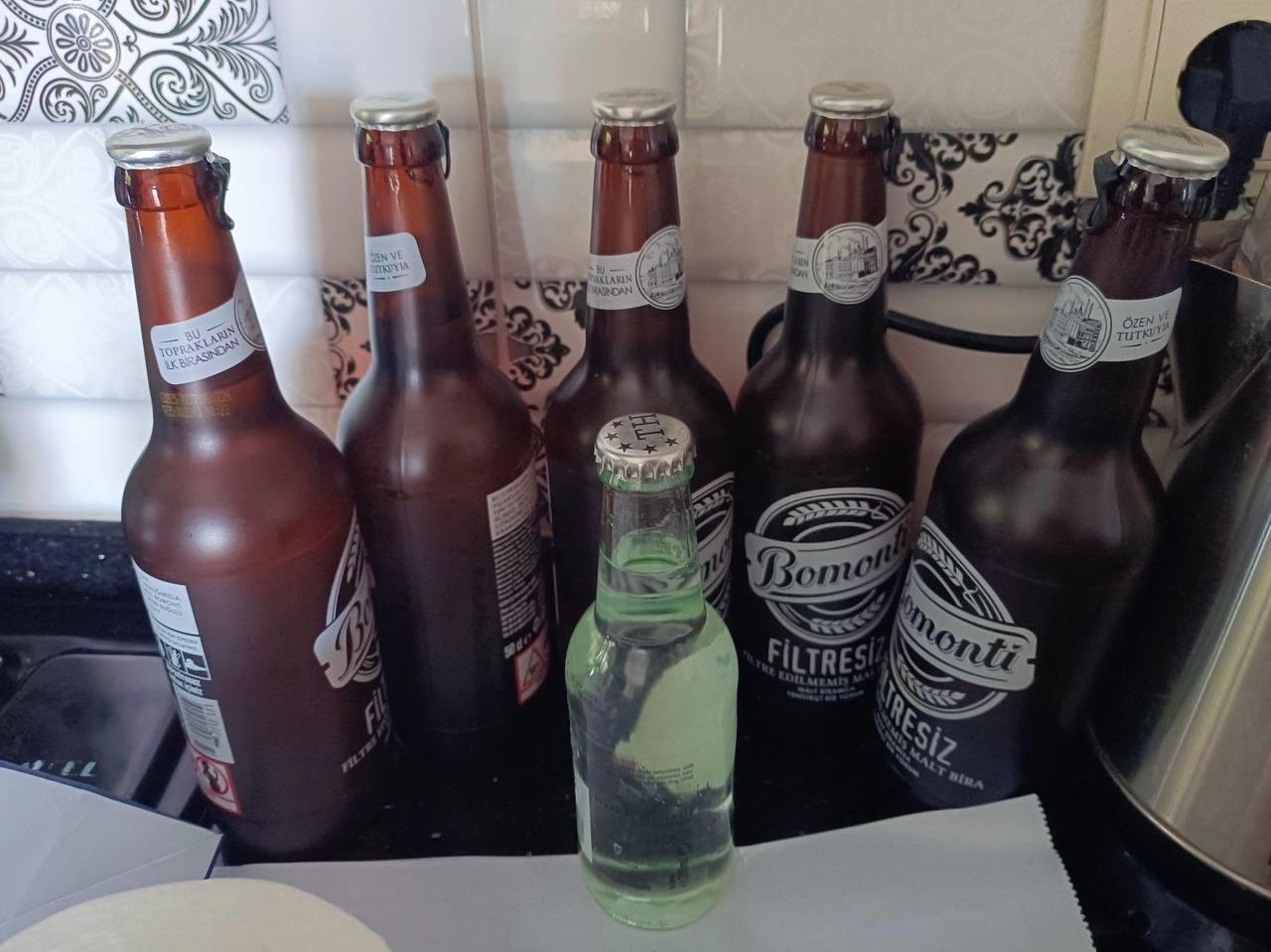 а это сам собой образовавшийся мем на кухне