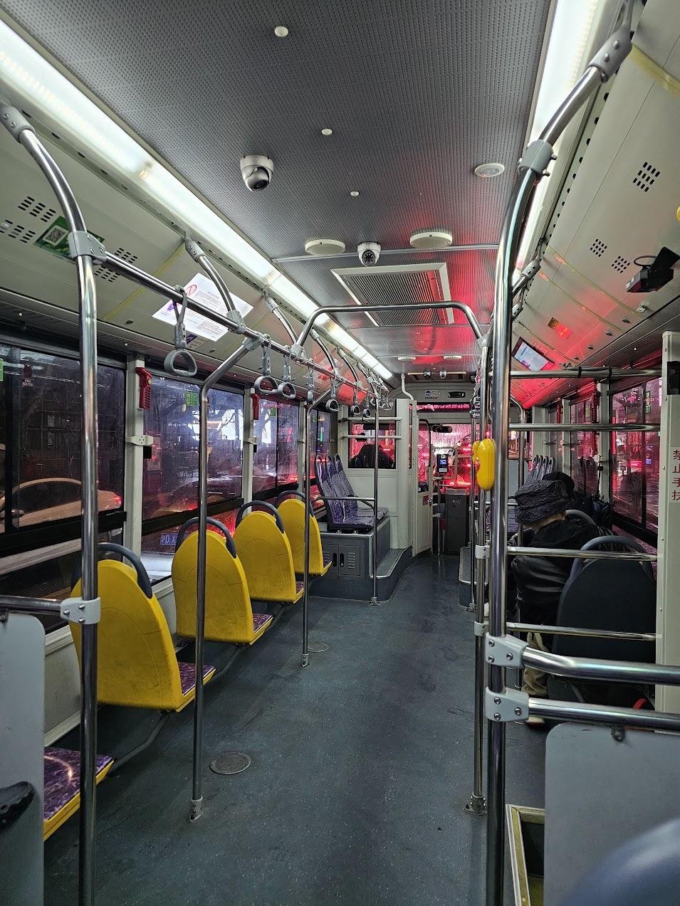 Автобус в Шанхае