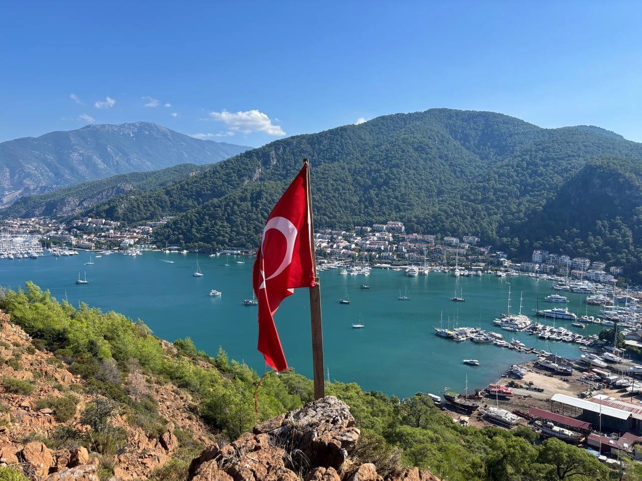 флаг (починился)