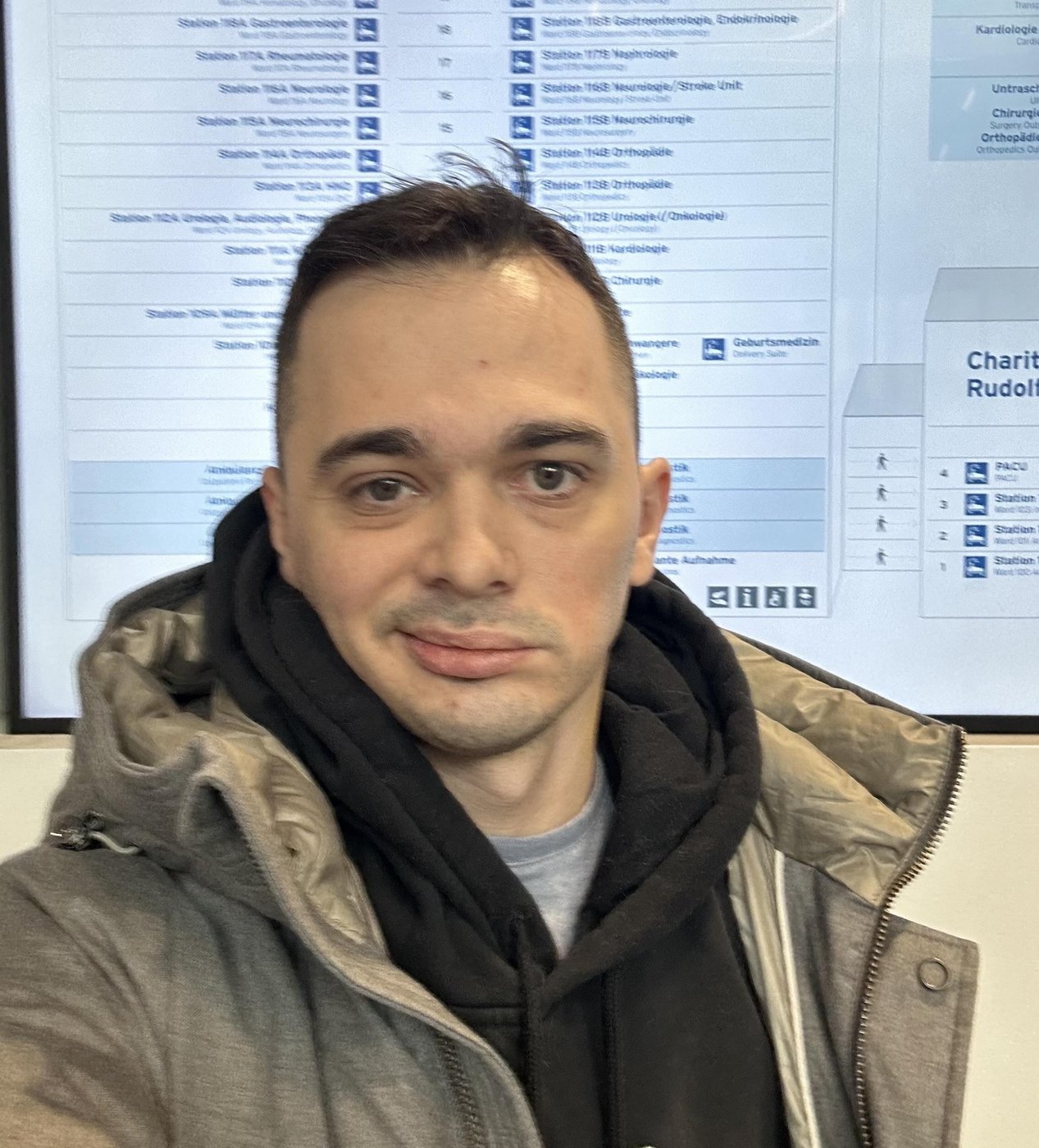 На выходе из больницы