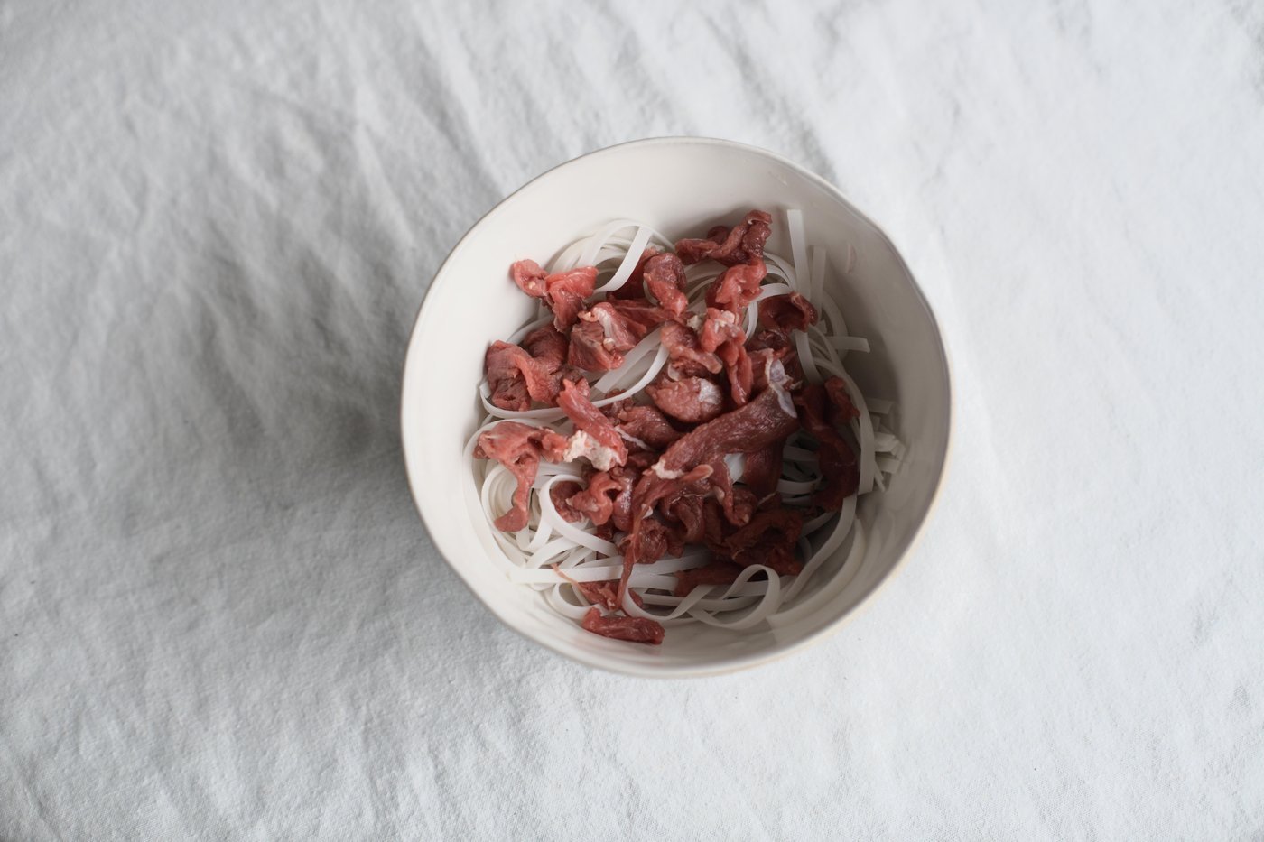 Если сырое мясо охлаждённое